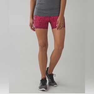 LULULEMON. What the Sport Short. Size 6.